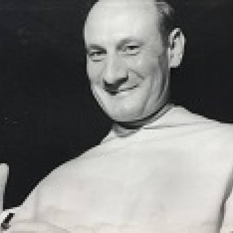 Padre Pire Nobel per la Pace e per i Profughi